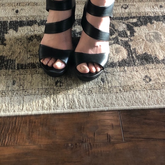 Black wedge sandals - Picture 8 of 9